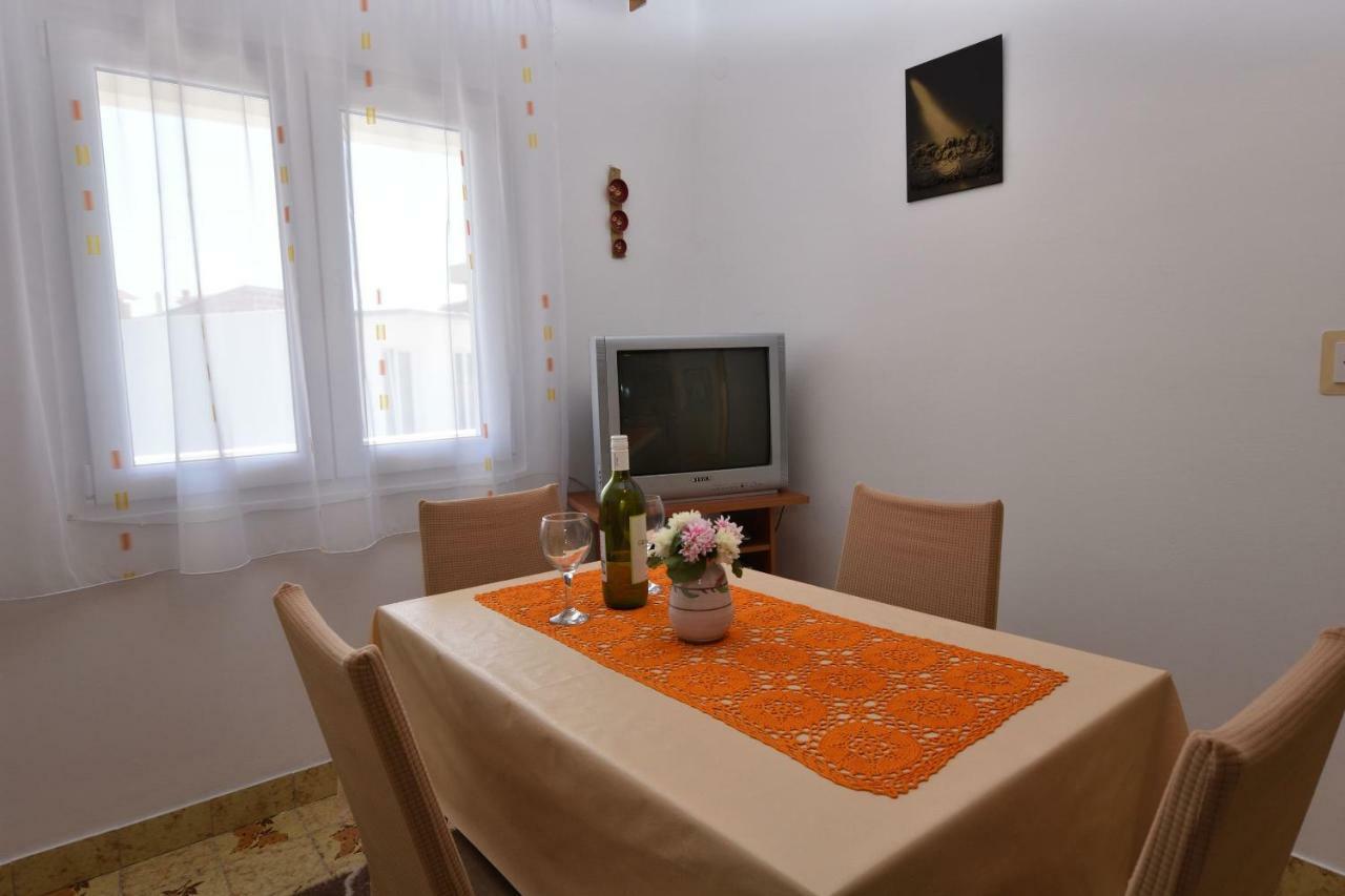 Apartments Visnja 프리모스턴 객실 사진